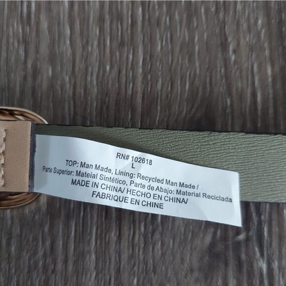 Steve Madden Tan Perforated Skinny Belt Large - Picture 2 of 5